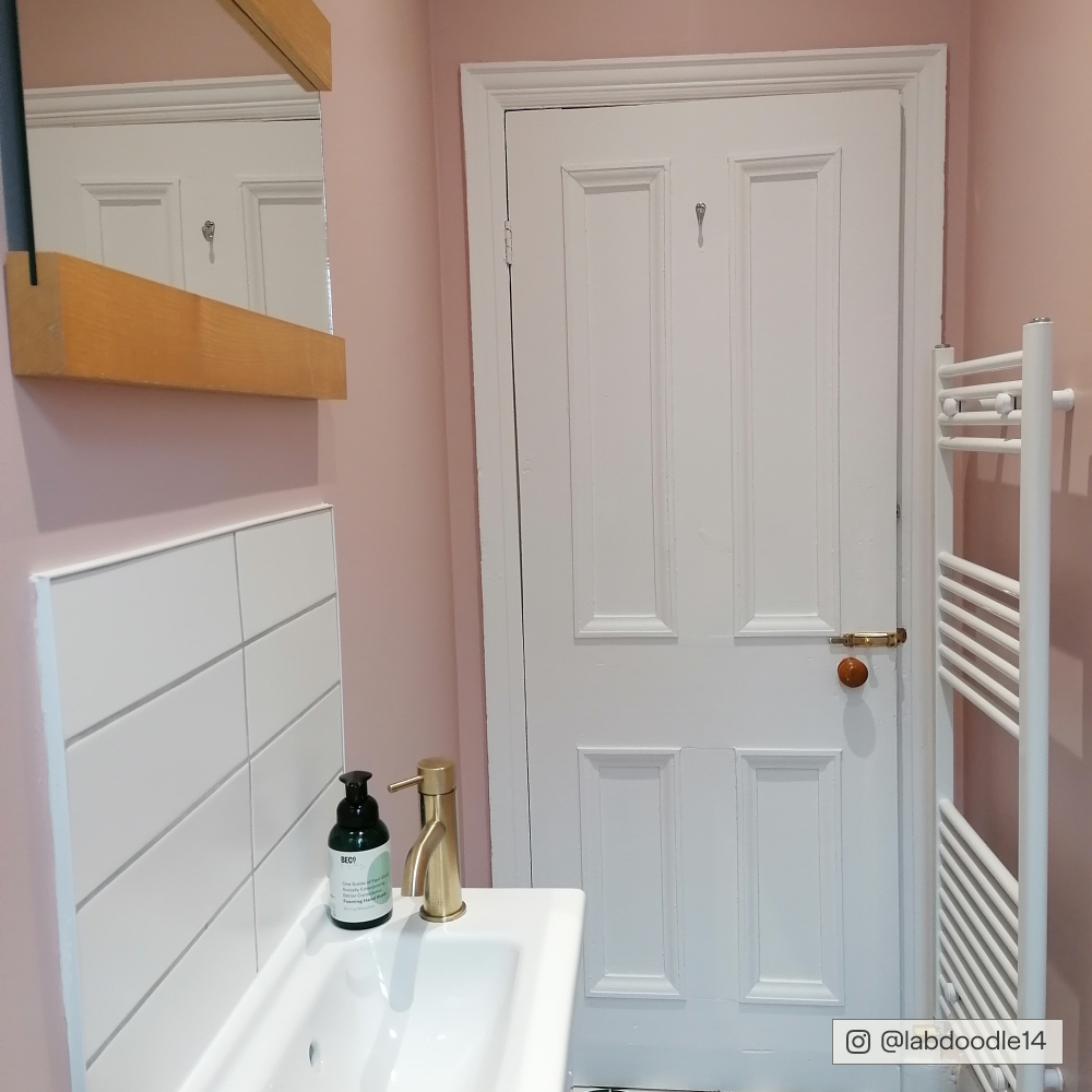 COAT Low Salt Cool Off-White Emulsion Paint